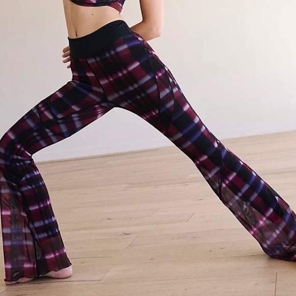 FP Movement Pants Leggings - Free People “See You Through” Flares Size Small NWT - Picture 1 of 4